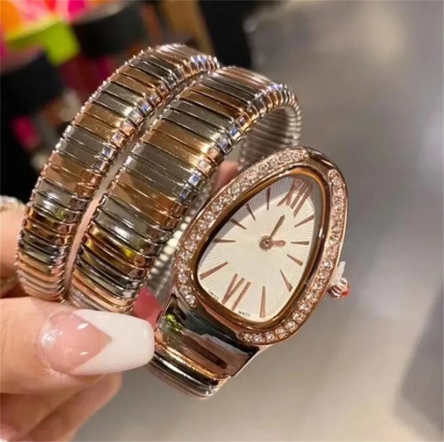 U1 Top AAA Designers Clássicos Assista Luxo Lady Pulseira Mulheres Assista Gold Snake Top Marca Diamante Aço Inoxidável Mulheres Relógios Para Senhoras Relógios de Pulso