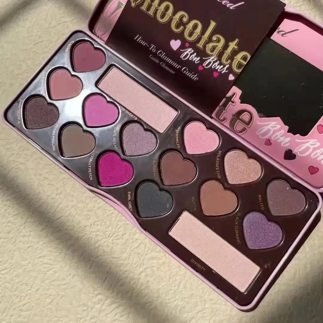 Ürünler hızlı ücretsiz gemi epack! Moda Haberleri 1lot/12pic Güzellik Ürünleri Makyaj Nicole Bronzers 18 Renk Teneke Göz Farı Paleti A1 kullanın