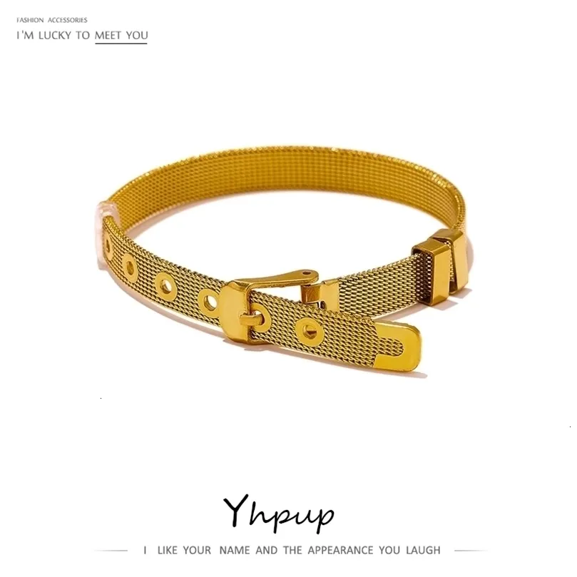 Bangle Yhpup Chic roestvrijstalen armband voor vrouwen Occident Metal Texture Design 18 K Trendy sieraden cadeau 231219