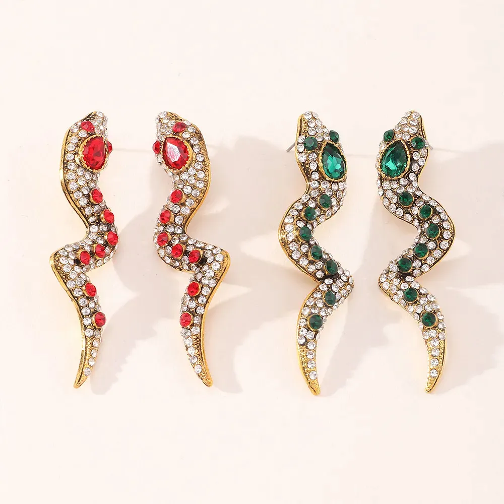 Lyxdesigner Kvinnors örhängen Personlig mode Ormörhängen Full Diamond Retro örhängen Damer Trend Personlig Zodiac smycken Birthday Present