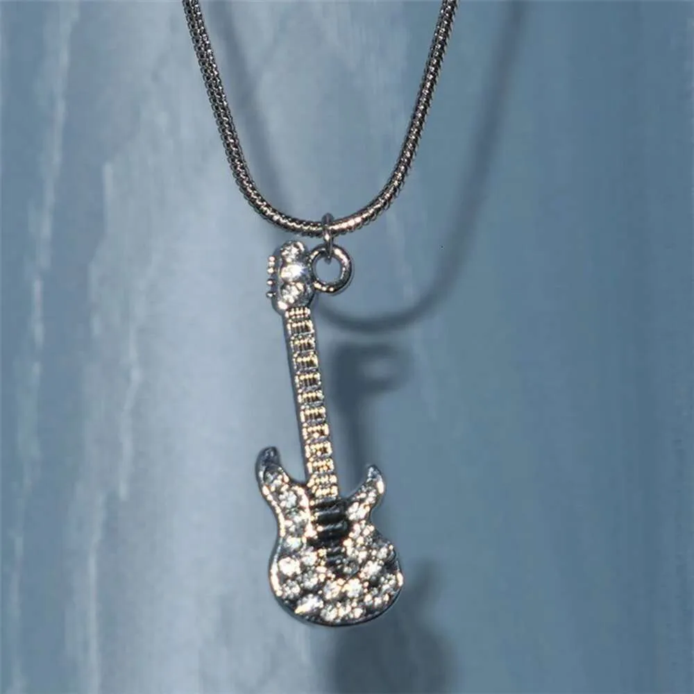 Guitar Player in Summer Limited Band, Water Diamond Collarbone Chain, Sweet and Cool Personality, Niche Spicy Girl Guitar Necklace