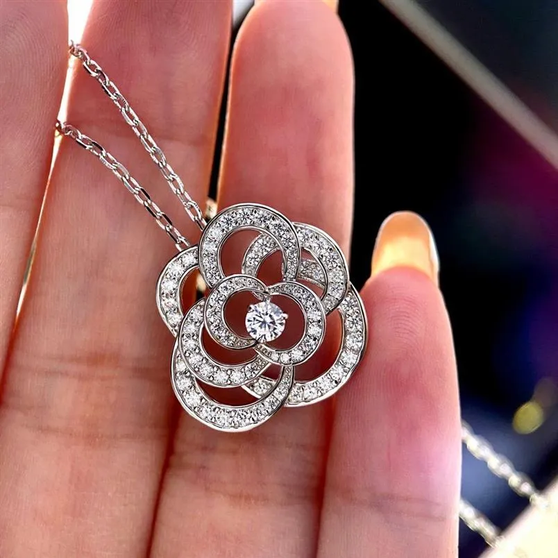 2020 nuova collana di camelia elegante e alla moda a tutto tondo con diamanti scavati, catena in argento sterling 925, lunghezza 40,5 cm238V