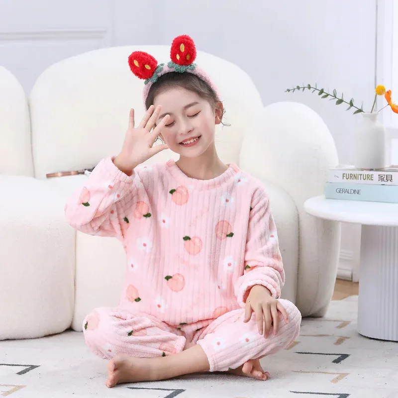 Children Sleepwear Winter Pajamas Sets for Kids Thick Girls Clothing Sets Boys Thermal Underwear Matching Suits for The Family 231220