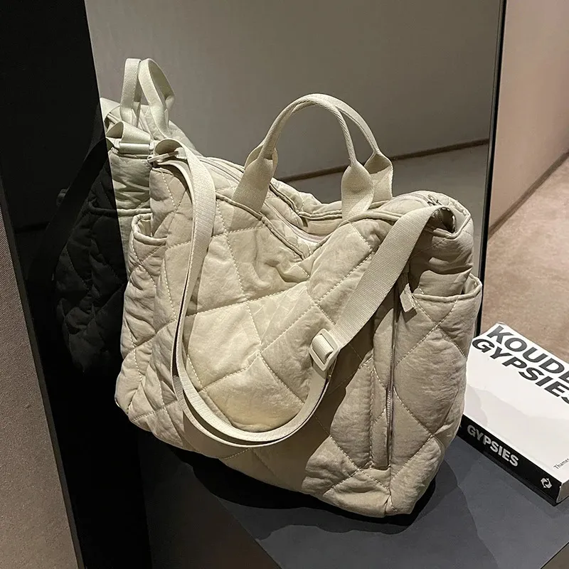 Abendtaschen, große Kapazität, Tragetaschen für Damen, Schultertasche, modische Space-Baumwoll-Shopper, Einkaufstaschen, süße Damen Winter 231219