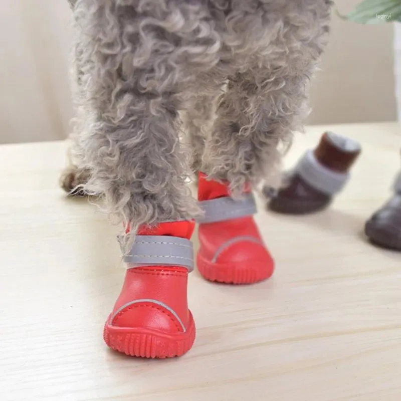 Abbigliamento per cani Stivali Scarpe impermeabili per cani di piccola taglia Stivaletti antiscivolo Proteggi pavimentazione Escursioni invernali sulla neve