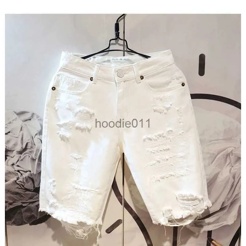 Jeans para hombres 2022 Moda de verano Recortada Pantalones cortos rasgados andrajosos para hombres Pantalones de mezclilla blancos ocasionales rectos sueltos Ropa de calle Hombres Boyfriend Jeans L231220