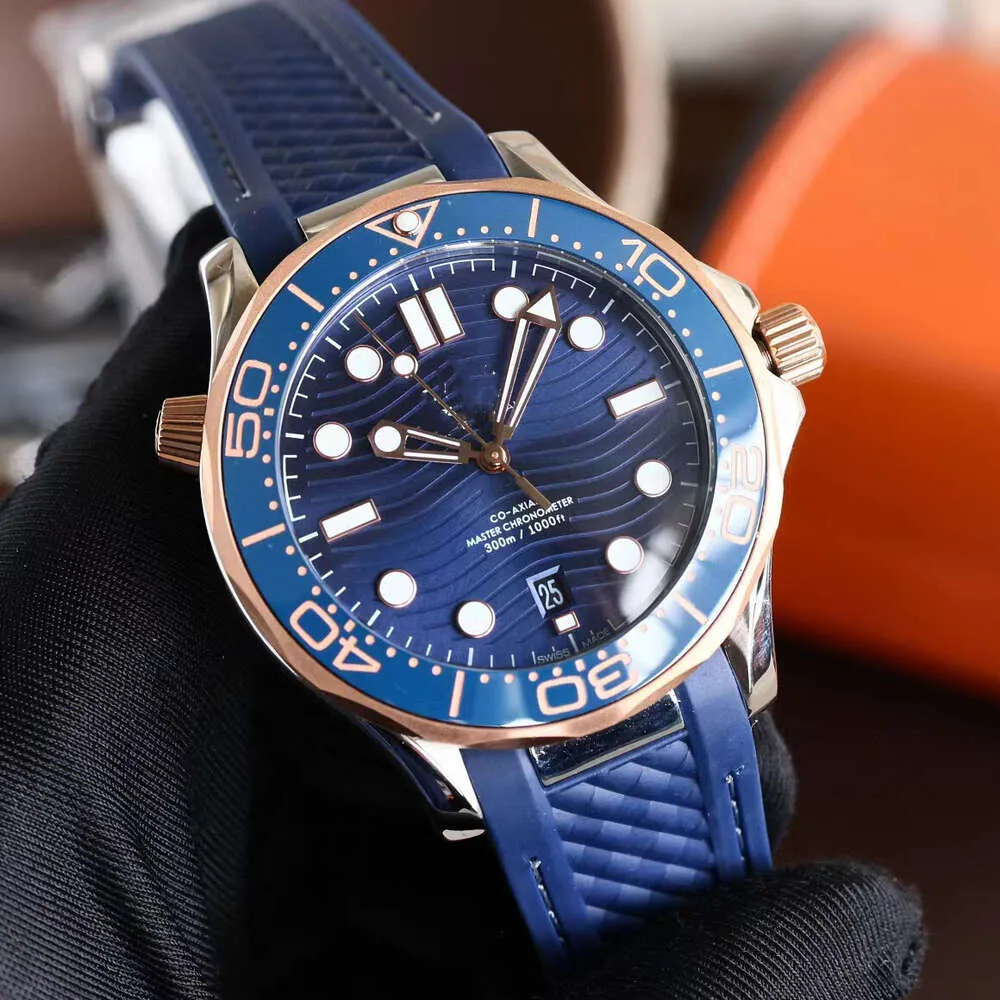 Mens Luxurys Watch Sports Automatic Omegwatches Sea Horse Horse Man Mecánica o Factory Butterfly Flying Vs Super Omi All