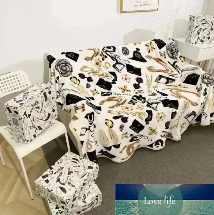 Top Designer Decke Überwurf Decken Sofa Bett Flugzeug Reise Korallen Fleece Decke Badetuch Luxus Geschenk für Party Hochzeit