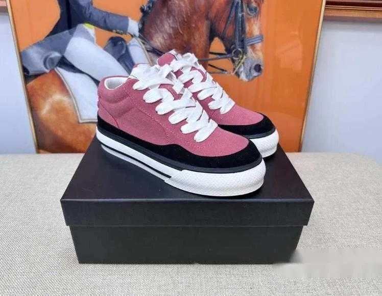 Scarpe casual con taglio medio alto alla moda sportiva con suola spessa a forma di panda a testa tonda