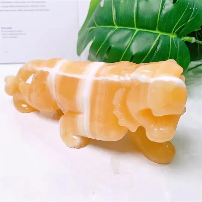 Decorative Figurines 18cm Natural Yellow Calcite Tiger Crystal Crafts Carving Powerful Animal Healing Home Decoration Collection Gift 1pcs