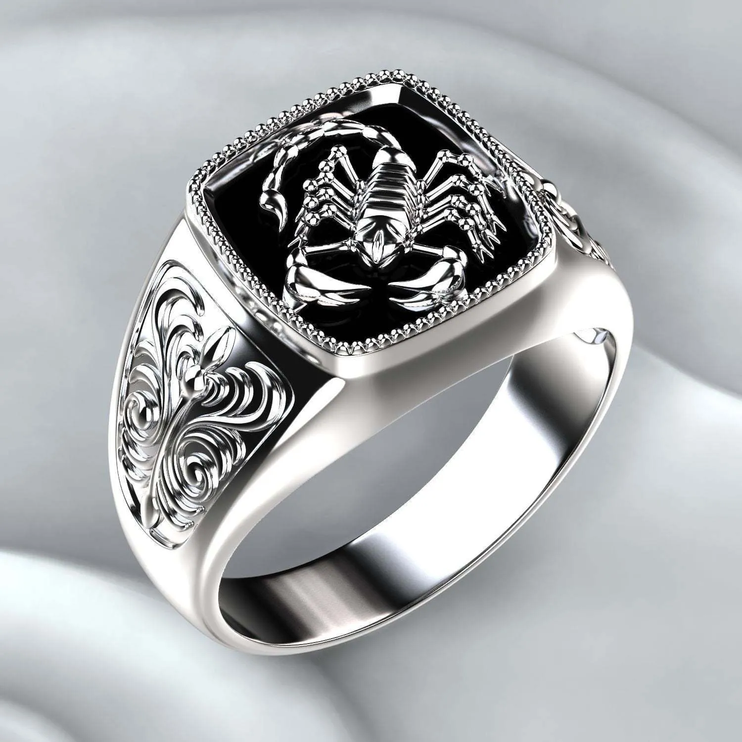 New Ring Creative Scorpion Relief Men's Ring European and American Plated 925 Silver Poison Scorpion Anniversary Ring