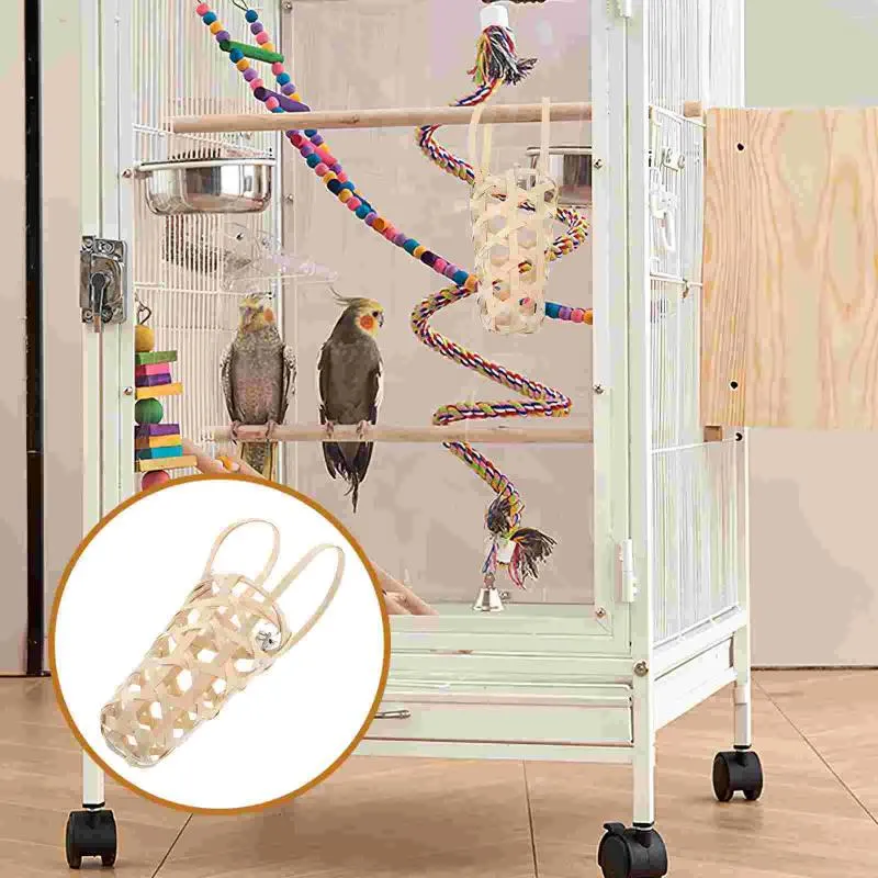 Autres fournitures d'oiseaux Swing Toy Perakeet Panier La cage à oiseaux mordre fruits mangeoire bambou tissage perroquet recherche de nourriture