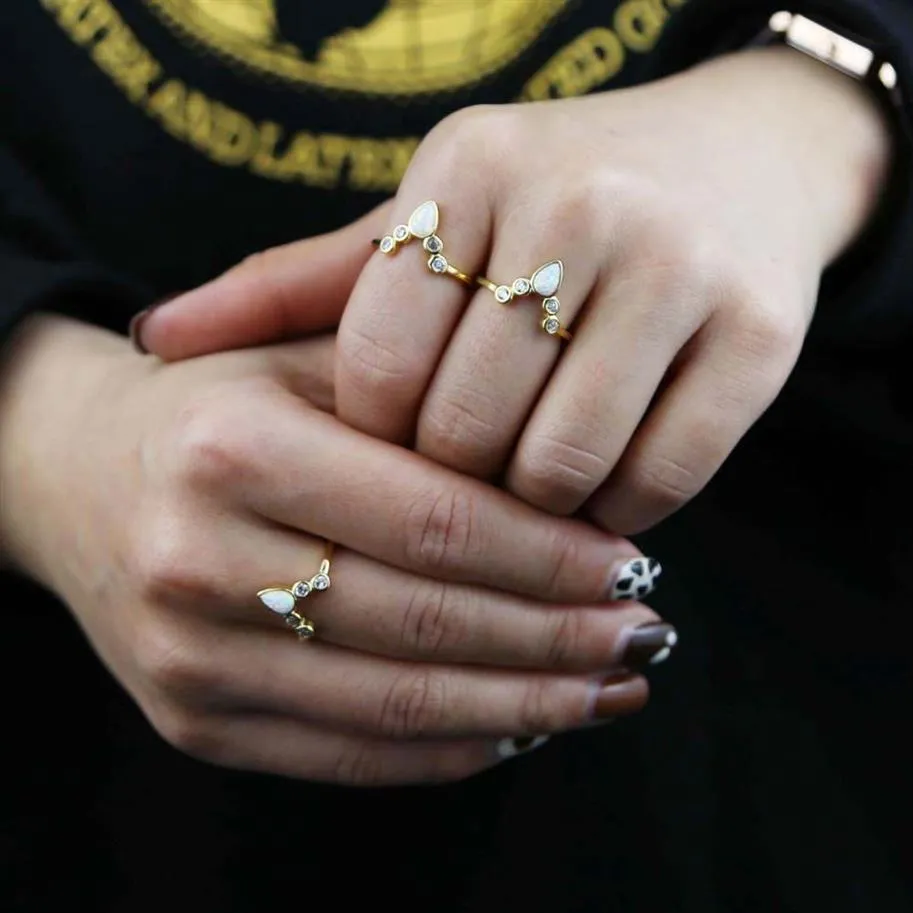 Bague en pierre opale blanche plaquée or pour femmes, lunette ronde en forme de V géométrique, à la mode, 2021, 2021264S