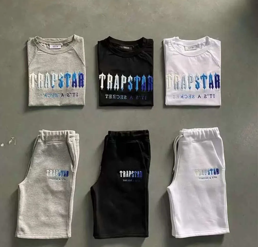 Men's Trapstar T Shirt Set Letter Tracksuit Short Sleeve Plush ShortsMotion current2033640