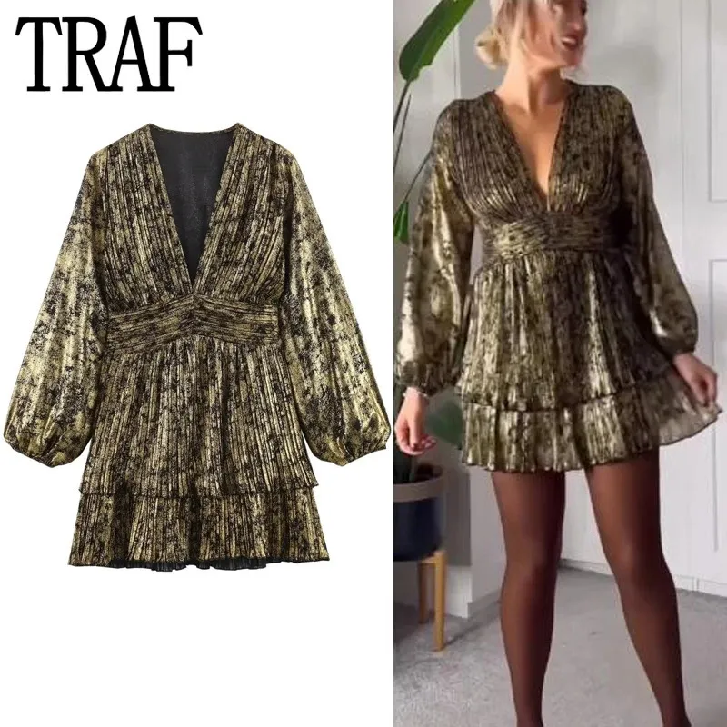 فساتين أساسية غير رسمية TRAF 2024 FOIL FOIL Shulk for Women Gold Vintage Mini Dress Woman Party Party 2023 Long Sleeve Elegant 231219