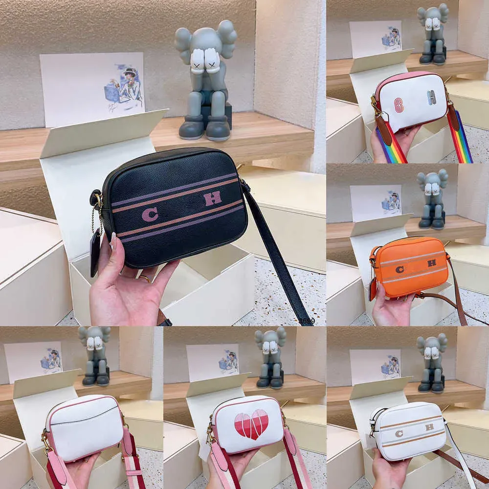 Designer kamerapåse handväska handväskor kvinnor handväska ögonblicksbild söt hjärta regnbåge axelväskor bred remma crossbody mini tygväska plånbok