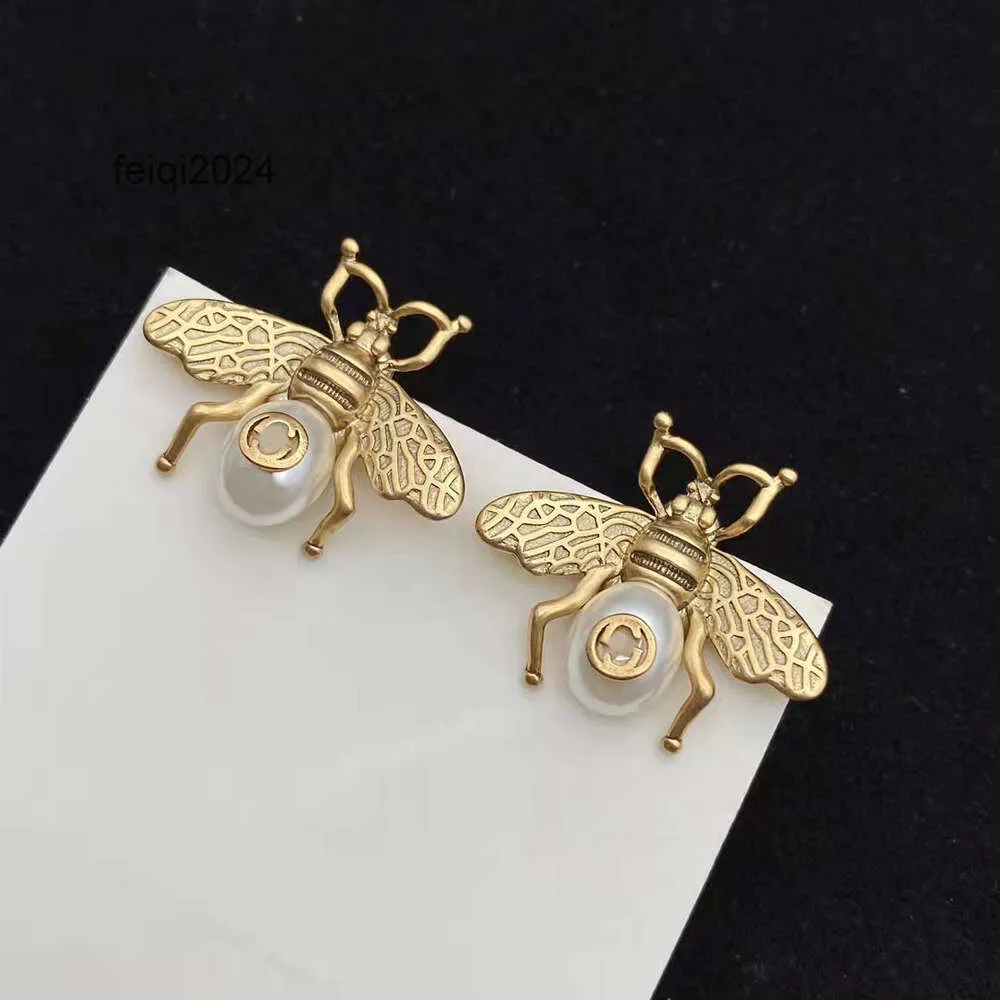 Designer brass material 925 silver needles anti-allergic bee luxury brand earring ladies weddings parties gifts exquisite jewelry