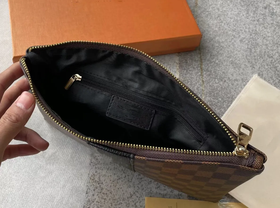 Toppdesigner Classic New Clutch Male Portcase Casual Envelope Bag stora kapacitetskopplingar
