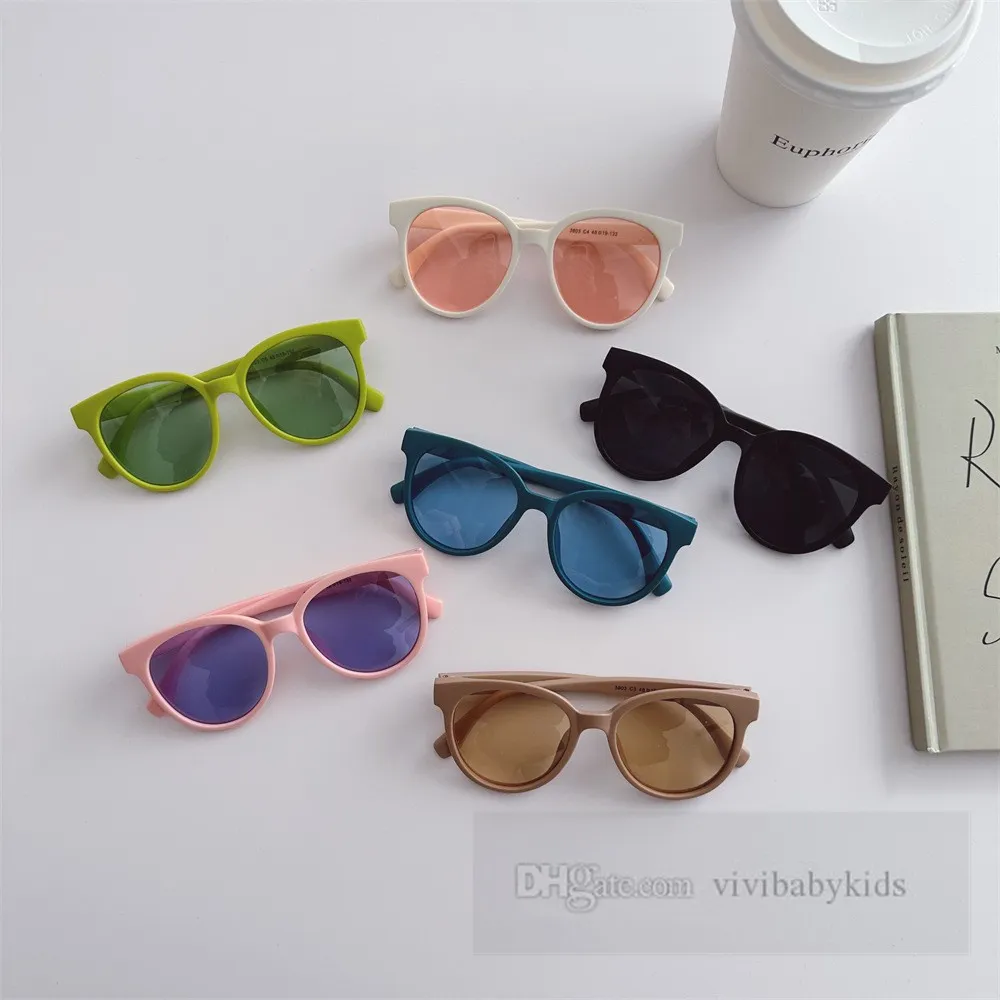 INS Girls Cat Eyes Sunglass 2024 Summer Children Silicone Square Frame