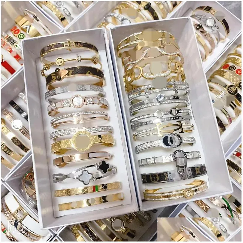 Bangle Armbanden Luxe Merk Batch Gemengde Groothandel van 5 Stuks Goederen Vloerprijs Dames Armband Armbanden Armbanden Armband Drop Deli Ot2B8