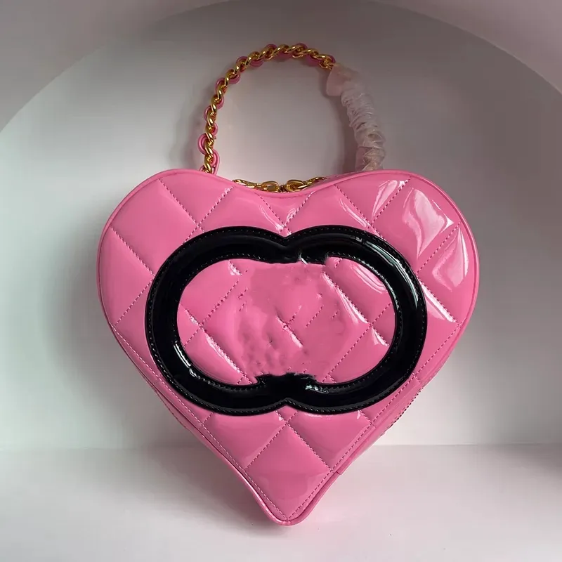 10A Retro Mirror quality Barbie Core Bag Barbie Pink Heart Handbag Barbiegirl Purse Patent Calfskin Designer Clutch Bag With Box b21