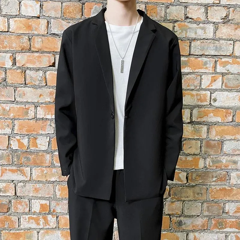 Garnitury męskie męskie garnitur luksusowe kurtki Blazer solidny set streetwear stylowy koreański styl luźne 2024 Spring płaszcze a19
