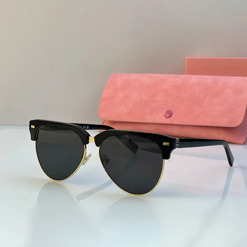 S Designer Sonnenbrillen Frauengläser Euro American Trend Thurmont Style Brille gute Qualität Sinn für fortgeschrittene Frauen Boutique Schatten Schöne Sonnenbrille