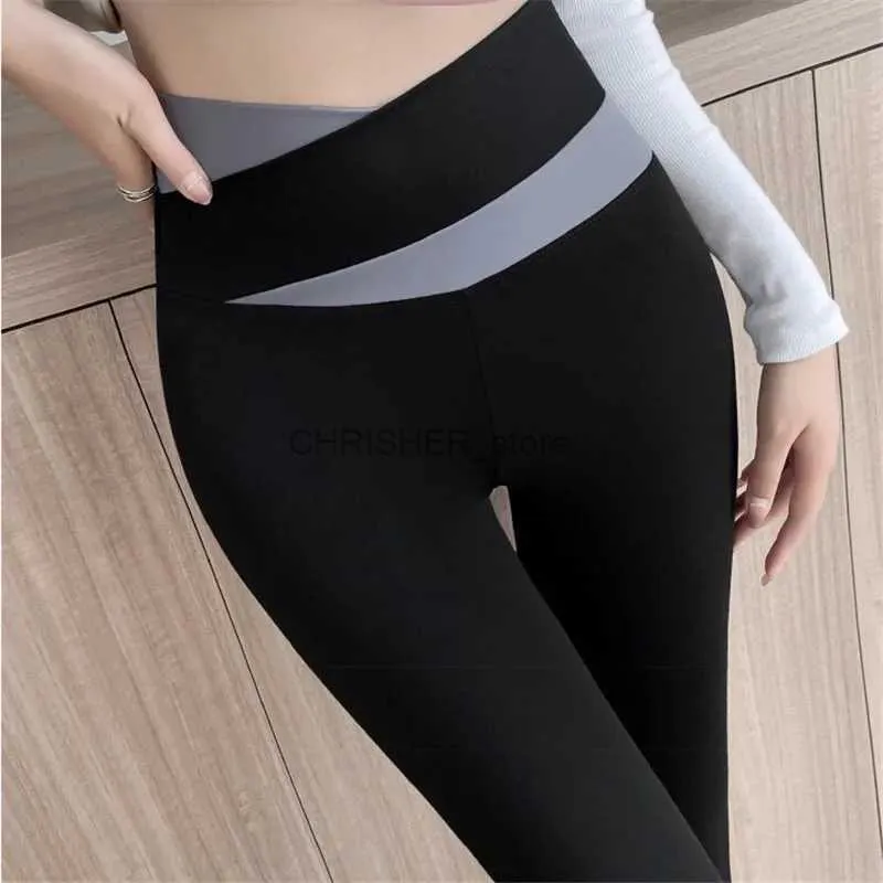 ヨガの衣装セクシーなクロスウエストヨガパンツ女性v-waist Scrunch Butt leggingsシームレスフィットネストレーニングプッシュアップタイツカジュアルスポーツズボン231221