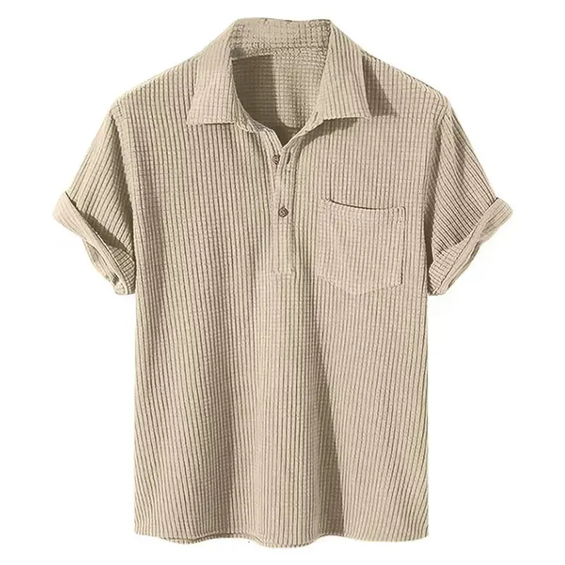 2023 Zomerheren Casual Plaid Polo -shirts Top Turndown kraag knop Blouse Korte mouw Solid Pocket Shirt Men Men kleding 231221