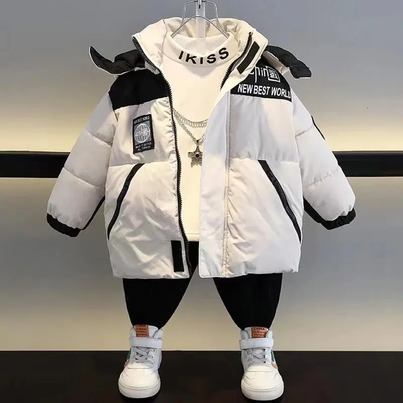 Boys Thickened Down Cotton Jacket 2024 Clothing Baby Winter Clothes Childrens Plush Kids Top 231220