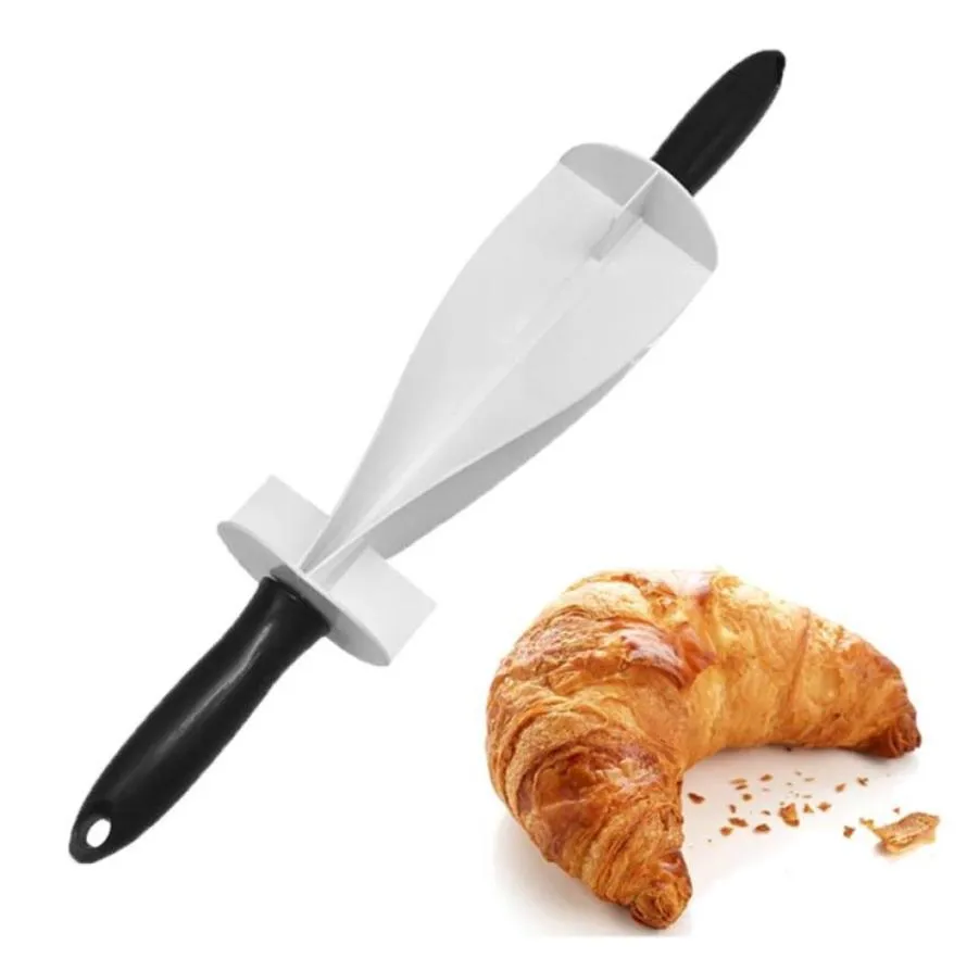 Bakning av konditoriverktyg Professionell plasthandtag rullande skärare för att göra croissant bröddegkniv trä kök6951184