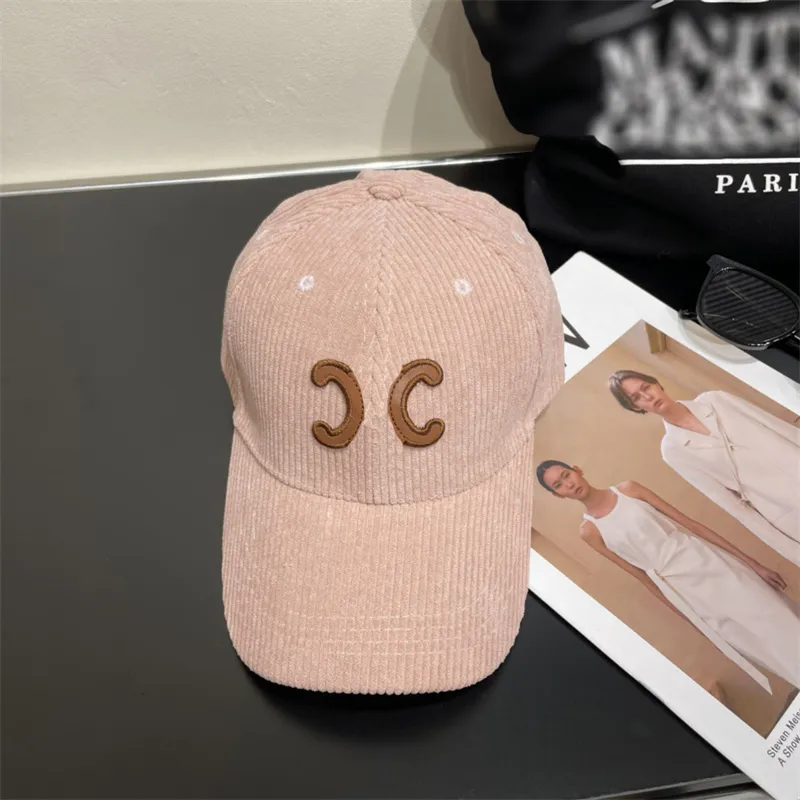 Mężczyźni designerskie czapka baseballowa klasyczna marka list Corduroy Casquette Autumn Cotton Ball Caps Ladies Luxury Sunhat Casual Travel Hats Sdlx