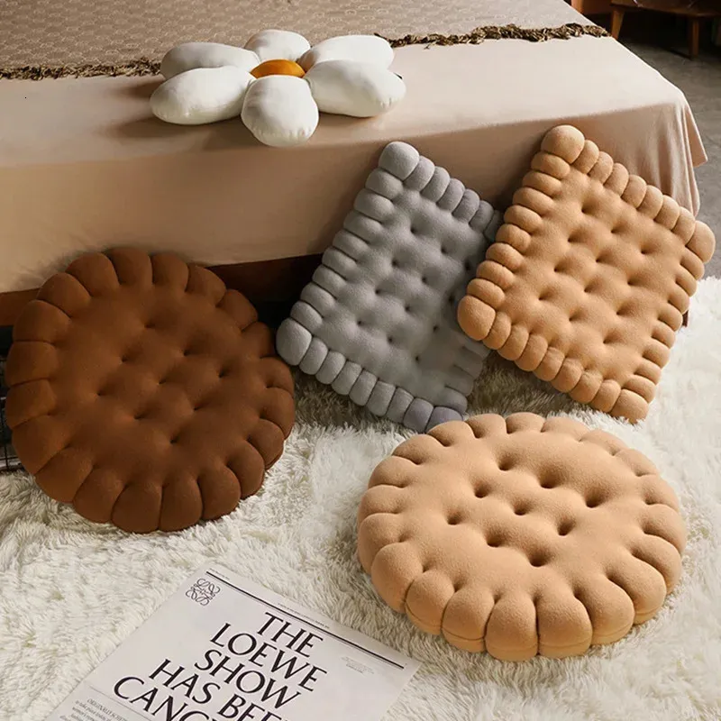 Echte leven Biscuit Vorm Pluche Kussen Zacht Creatief Kussen Stoel Autostoel Pad Decoratieve Cookie Tatami Achterbank Thuis 231220