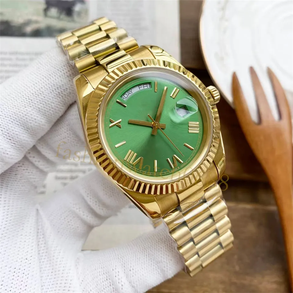 Titta på LuxuryWholesale av kända märken för män Titta på hög kvalitet Automatic Date Dial Luxury Fashion Roman Digital Womens Watch Designer High End Mechanical Watch