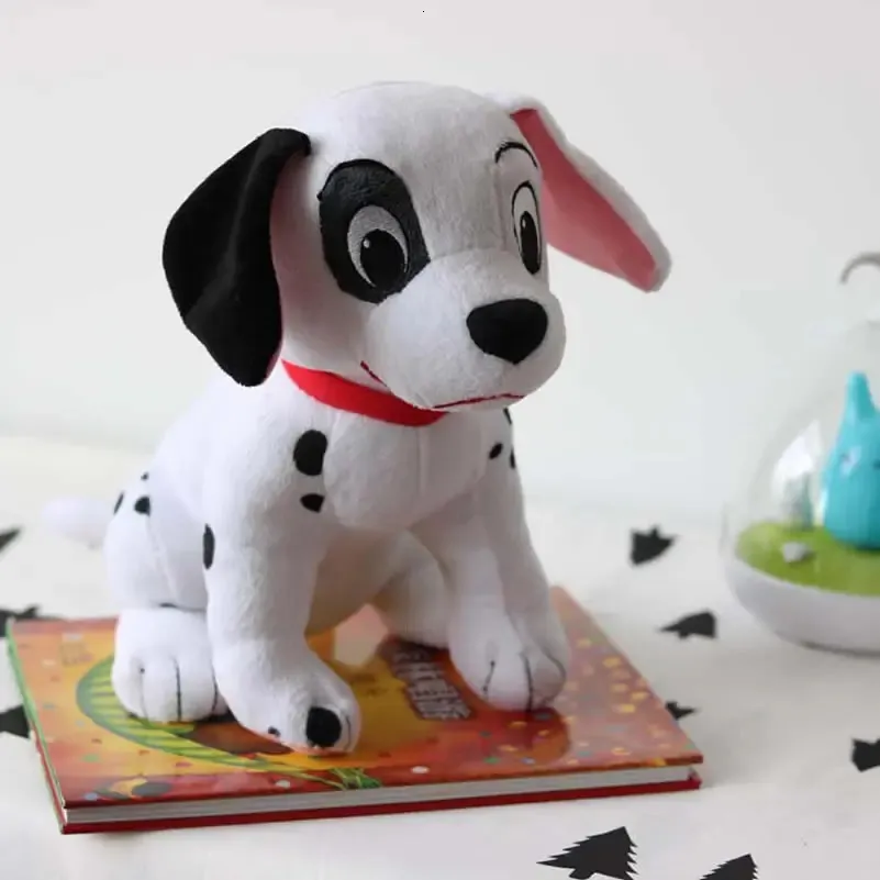 Sitting 28cm Original Cartoon 101 Dalmatians Dog Stuffed Animal Plush Soft Boy Toy for kids gift 231221