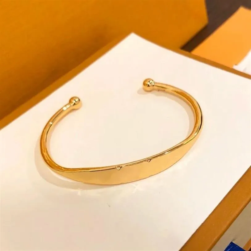 2021 Designers Brand Steel Bracelet Women Bracelet Jewelry Fashion Accessories Surprise Gift Classic Bracelets274c