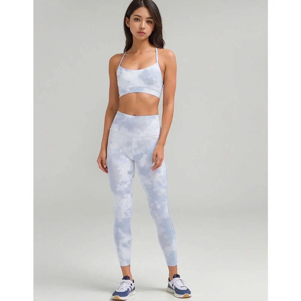 "Stylish Women's Tie-Dye Yoga Set: BH With Leggings, Camisole Workout Bras Set for Gym, Fitness och Casual Summer"