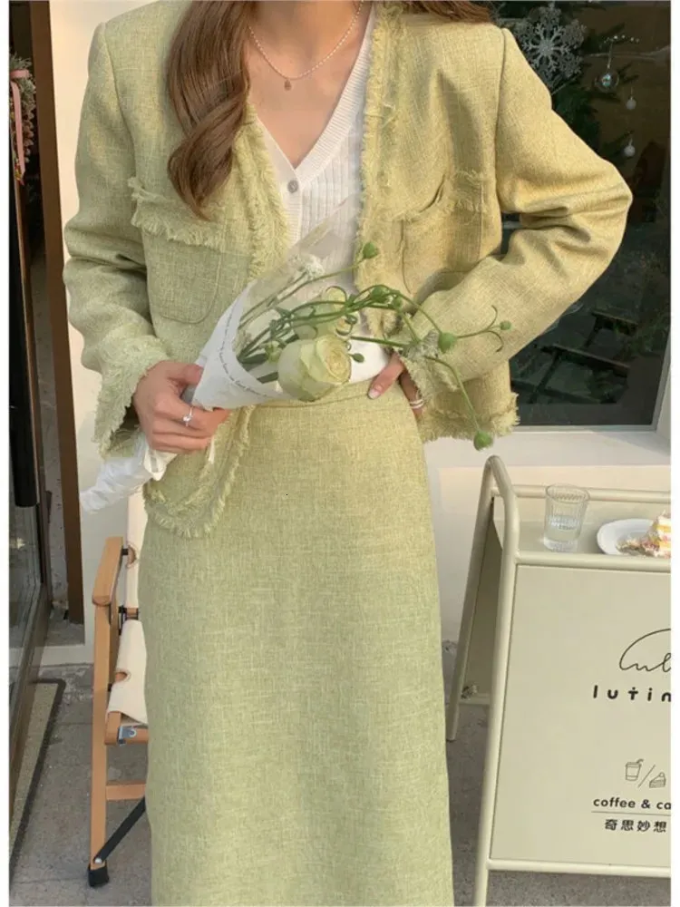 Autumn Green Tweed Two Piece Set Women Skirt Korean Fashion Long Sleeve Jacket Midi Suits Vintage Femme 2 Pieces Outfits 231221