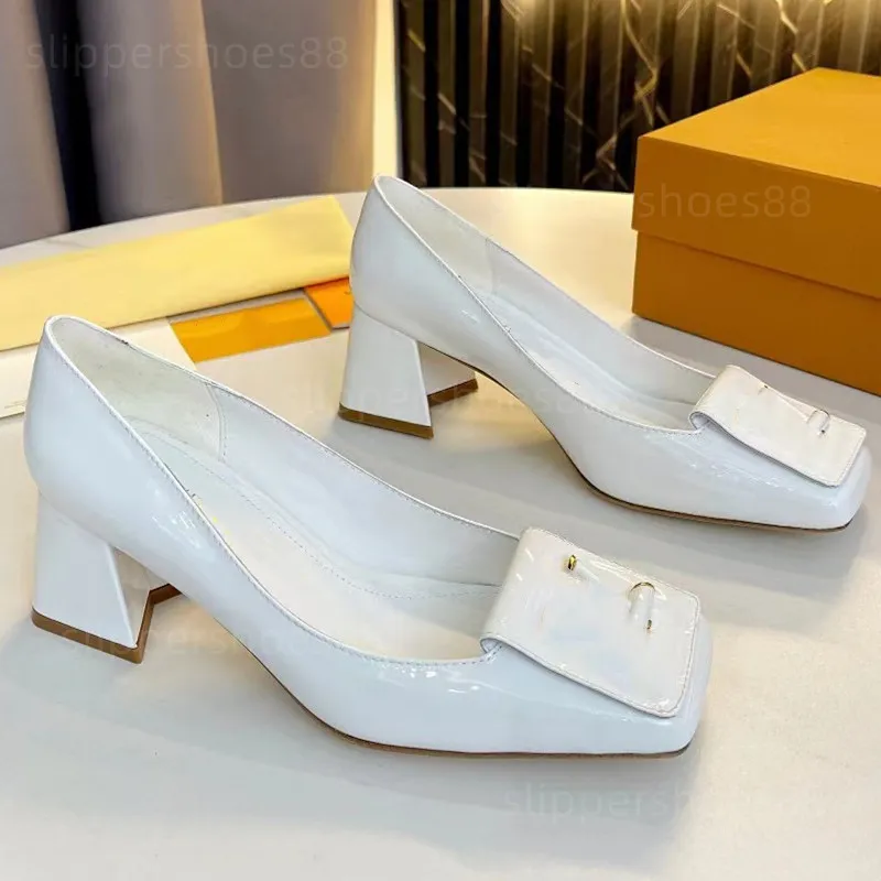 Block hälpumpar för kvinnor designer skor slingback pump klackar fyrkantig tå balett ballerina lägenheter läder svart vit naken pump skon kattunge häl loafers kvinnor