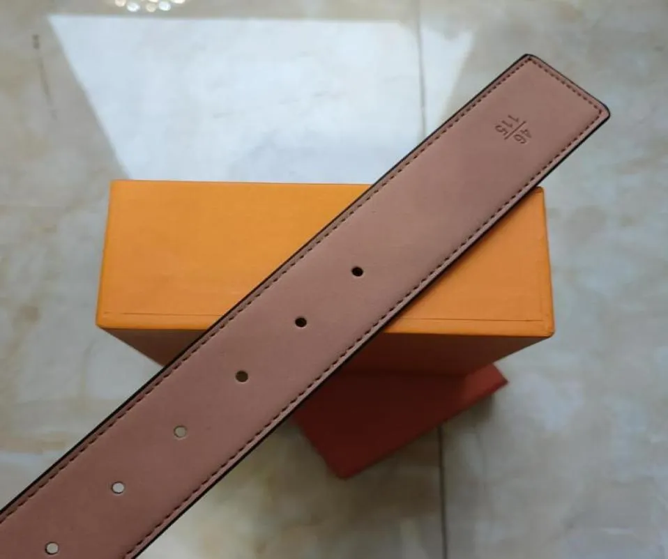 Ceintures de créateur de mode hommes femmes classiques Luxury Casual Letter Big Gold Silver Black Buckle Unisexe Belt High Quality With Orange Bo4103415