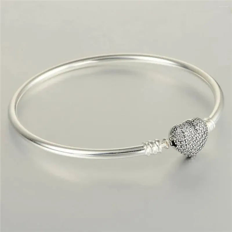 Charmarmband 925 Sterling Silver Alltid i mitt hjärta med CZ Pave Clip Bangle Armband för kvinnor som passar europeiska pärlsmycken