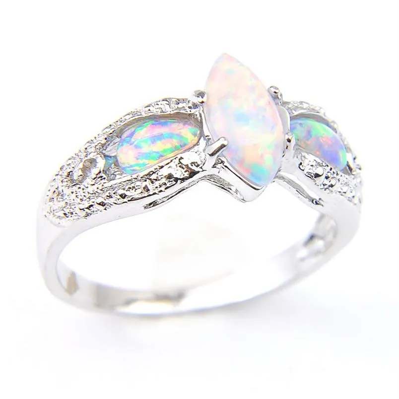 10 Stück / Los Mode Weißer Feueropal Edelstein 925 Sterling Silber Überzogener Ring Russland Amerikanisch Australien Hochzeit Ring Schmuck Für Wo305d