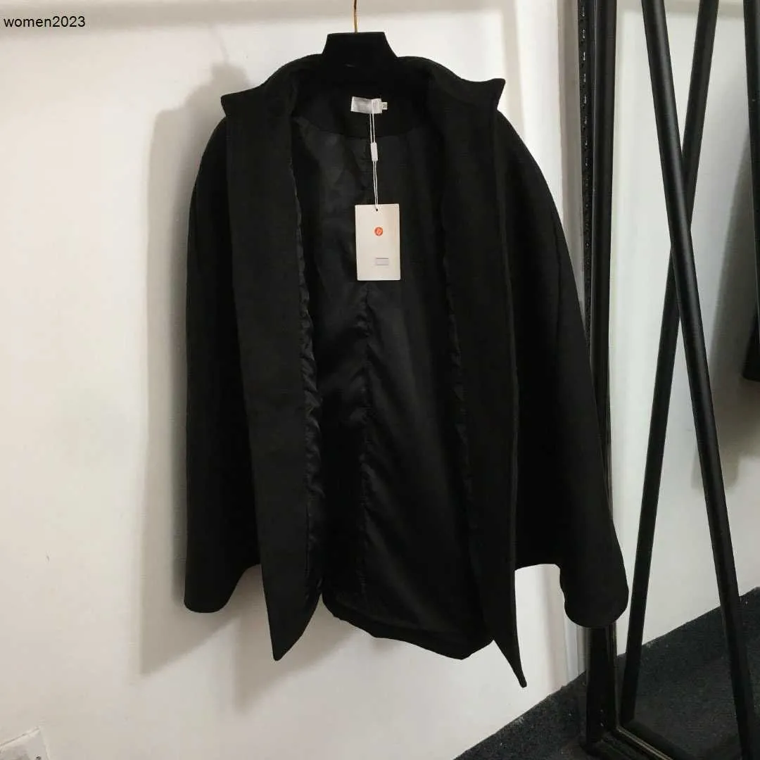 女性デザイナーオーバーコート長袖ジャケットファッションレトロダブル胸ウール高品質のマン​​トコート12月21日