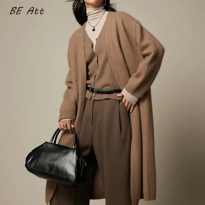 Maillard Style Raccoon Velvet Sticked Cardigan Women's Autumn and Winter Warm V-hals Lazy Style Long Wool Big Coat 231221