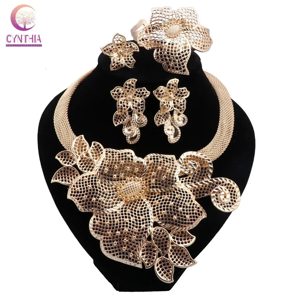 Cynthia Högkvalitativa smycken Set Women's Exquisite Wedding Nigerian Halsband örhängen Armband Ring Set Bridal Indian Fashion 231221