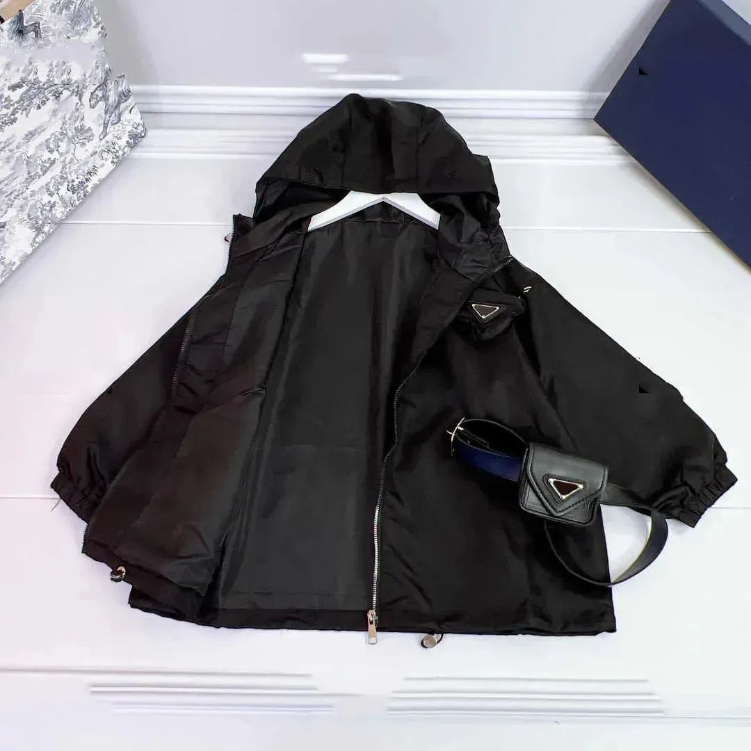 Baby Coats Baby Designer Kids Jacket Child Jacket Outwear Spring Windbreaker Belt With Bag Design Taille 110-160 cm