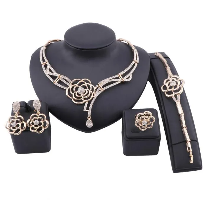 Fashion Dubai Gold Color Sieraden Bloem Kristal Ketting Bracelet Ring Earring Women Italiaanse bruidsaccessoires Sieraden Set7064572