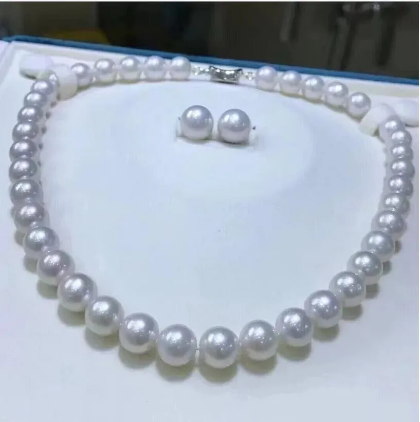 Hermoso set AAA 1112 mm South China Mar Round White Pearl Collar y aretes 925s 231221