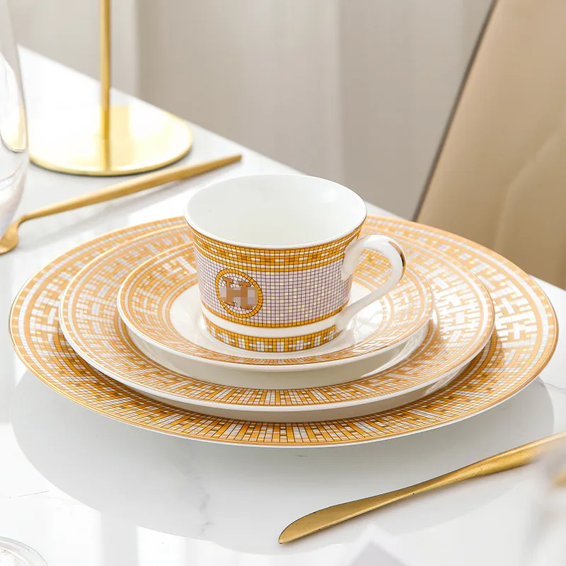 Creative Golden Mosaic Ceramic Disk Hotel Western Dishes Exempel Room Home Dishes Platta europeiska bordsartiklar