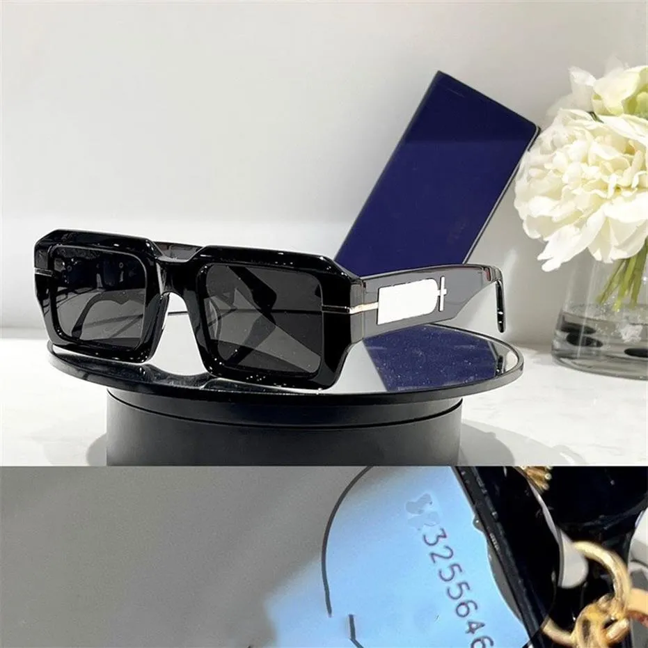 Lunettes de soleil designer pour femmes Plaque vintage Full Frame Fe 40045 Fashion Sunaglsses Men Placle Temples Logo Brand Sacoche Lunes 241D